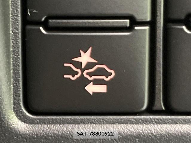 Toyota VOXY 2020-09 8728130-3