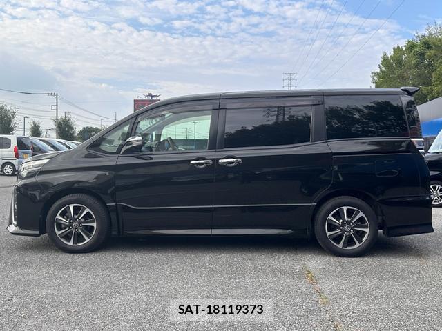 Toyota VOXY 2017-12 8728174-6