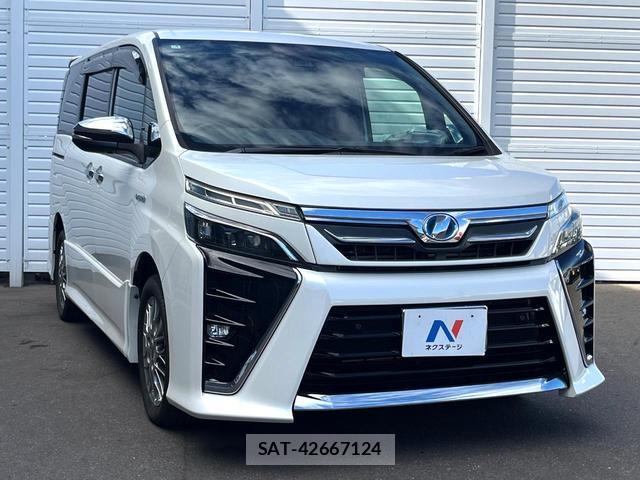 Toyota VOXY 2019-04 8728217-13