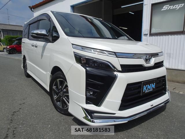 Toyota VOXY 2021-05 8728257-0