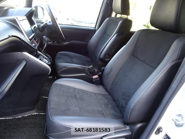 Toyota VOXY 2021-05 8728257-8