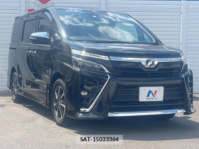 Toyota VOXY 2018-05 8728375-17