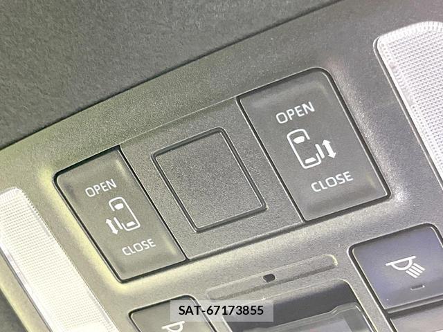 Toyota VOXY 2023-09 8728479-2