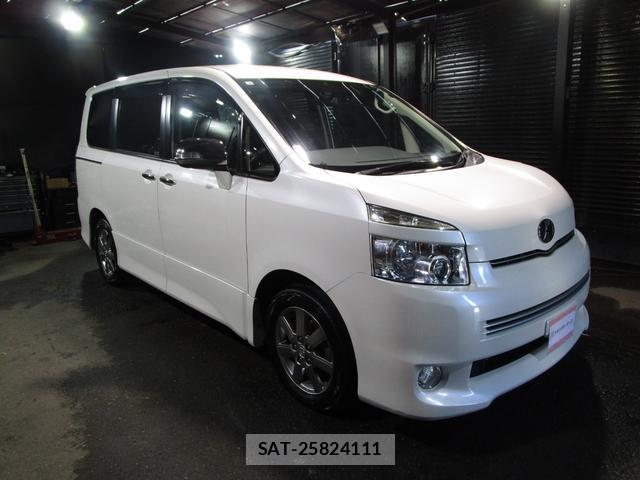 Toyota VOXY 2009-06 8728628-10
