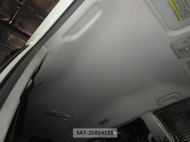 Toyota VOXY 2009-06 8728628-17