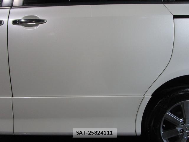 Toyota VOXY 2009-06 8728628-3