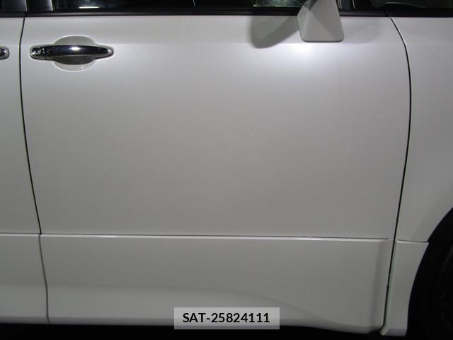 Toyota VOXY 2009-06 8728628-8