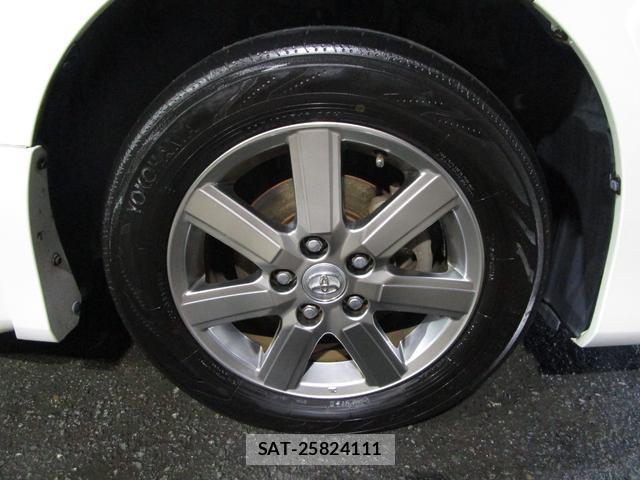 Toyota VOXY 2009-06 8728628-9