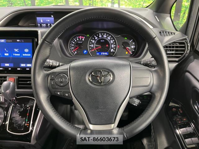 Toyota VOXY 2021-04 8728655-11