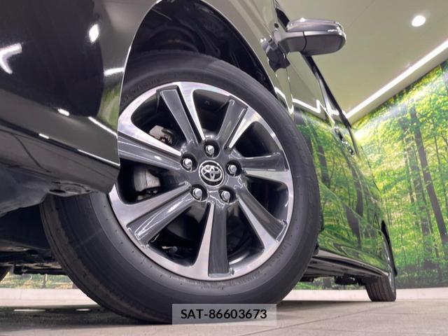 Toyota VOXY 2021-04 8728655-13