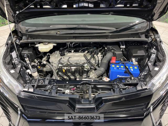 Toyota VOXY 2021-04 8728655-18