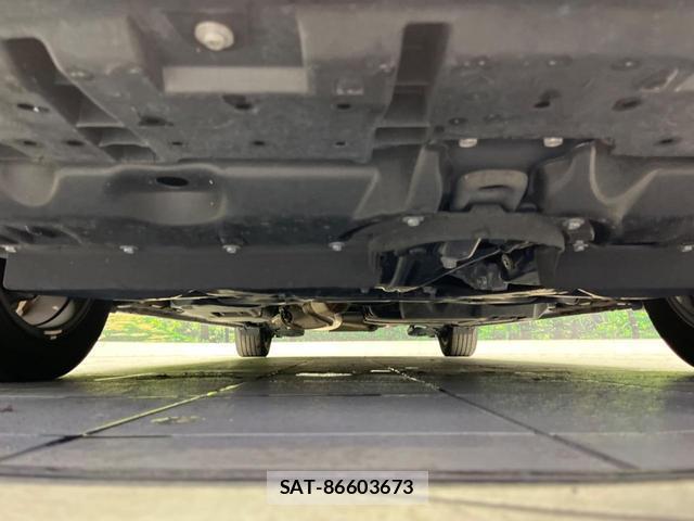Toyota VOXY 2021-04 8728655-19