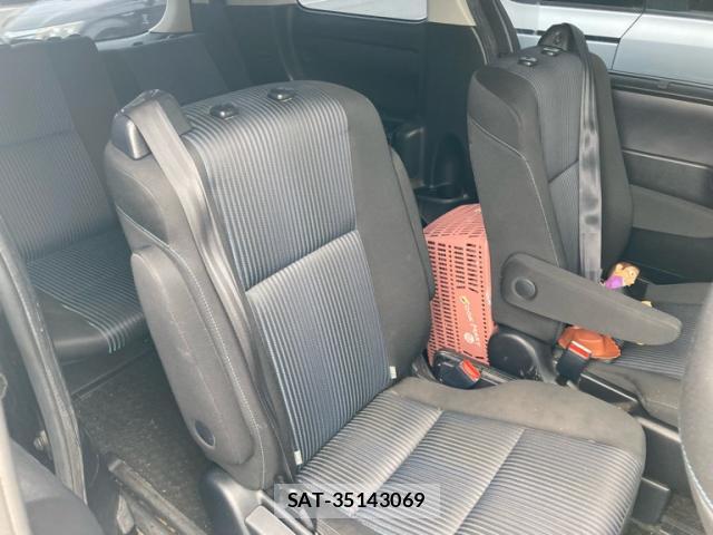 Toyota VOXY 2014-02 8728707-8