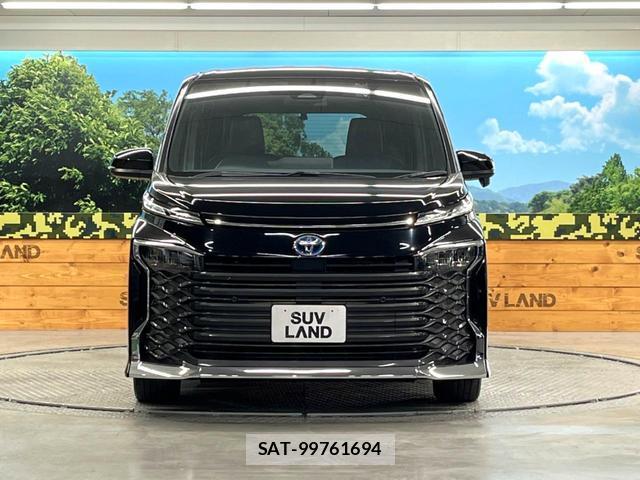 Toyota VOXY 2023-02 8728746-7