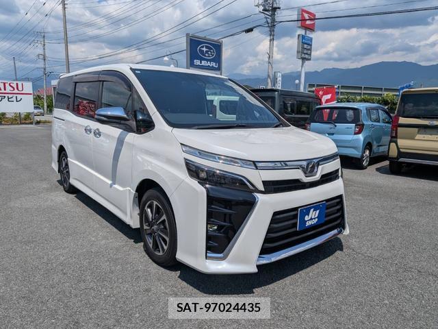 Toyota VOXY 2018-04 8728758-3