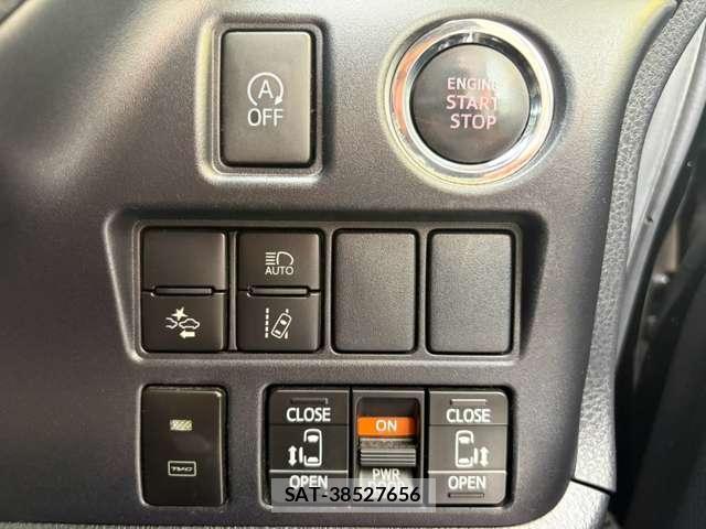 Toyota VOXY 2018-05 8728939-15