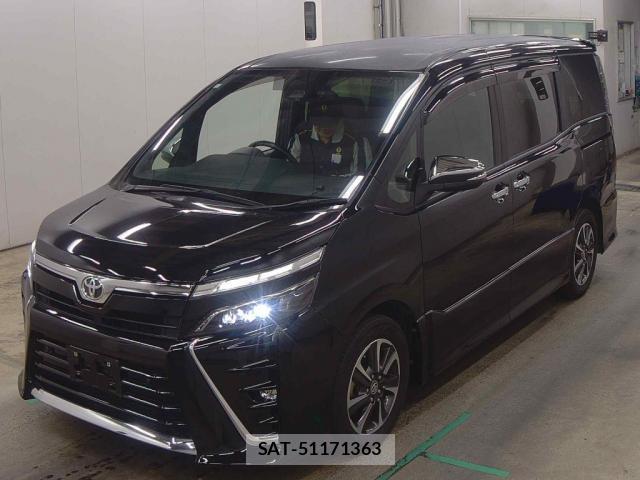 Toyota VOXY 2021-05 8729149-0