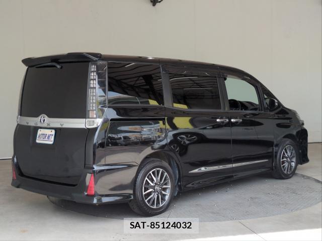Toyota VOXY 2016-12 8729469-1