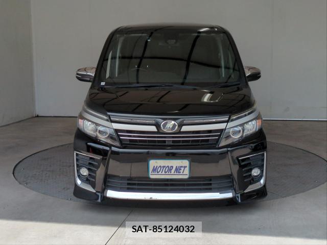 Toyota VOXY 2016-12 8729469-12