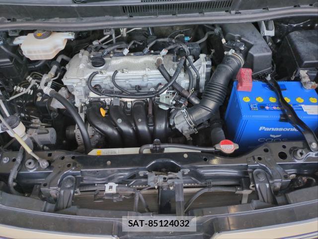 Toyota VOXY 2016-12 8729469-7