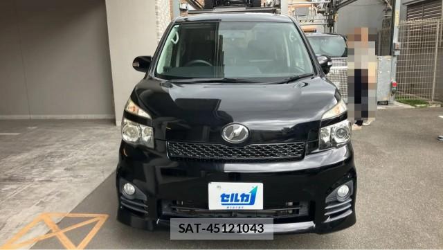 Toyota VOXY 2010-06 8729608-9