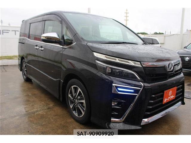 Toyota VOXY 2019-06 8729865-6