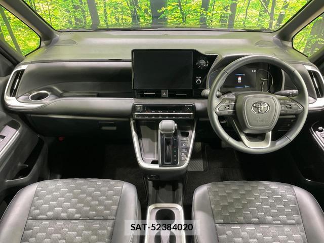 Toyota VOXY 2025-07 8730221-1