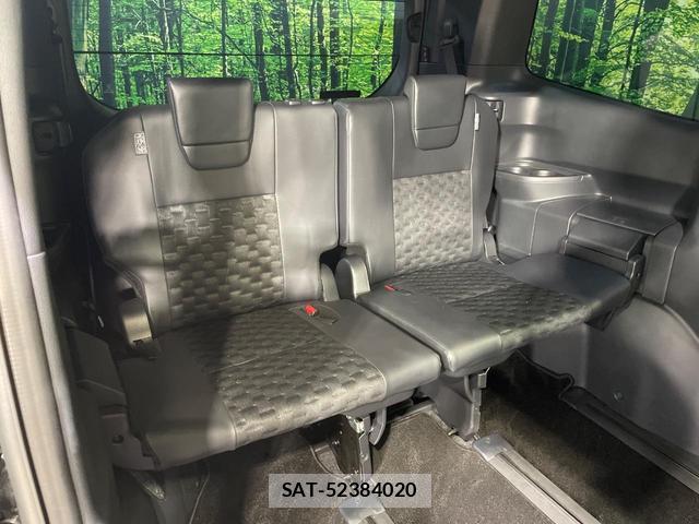 Toyota VOXY 2025-07 8730221-9