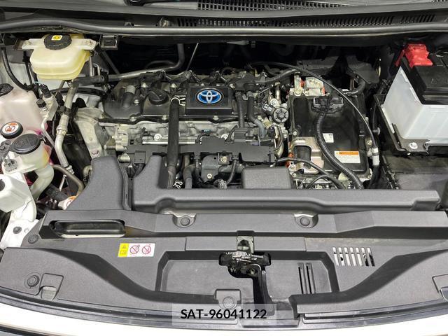 Toyota VOXY 2022-10 8730241-18