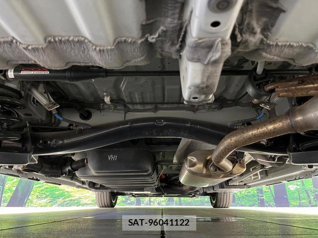 Toyota VOXY 2022-10 8730241-19