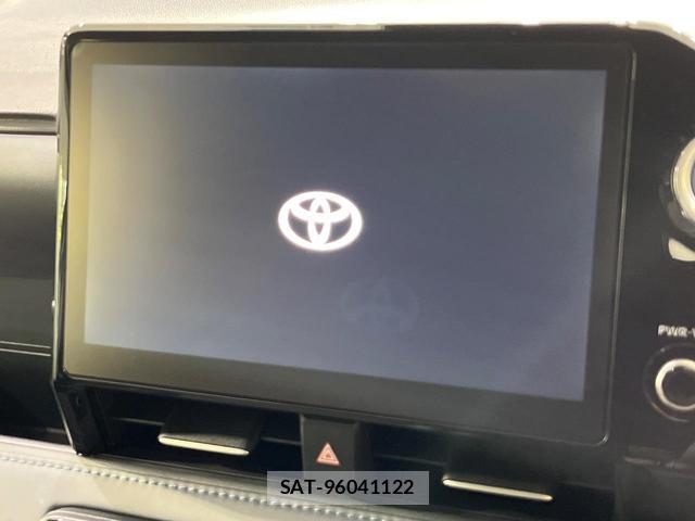 Toyota VOXY 2022-10 8730241-3