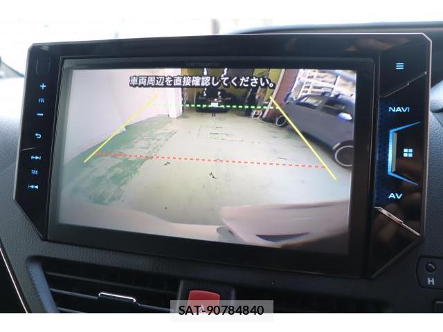 Toyota VOXY 2019-06 8730275-13