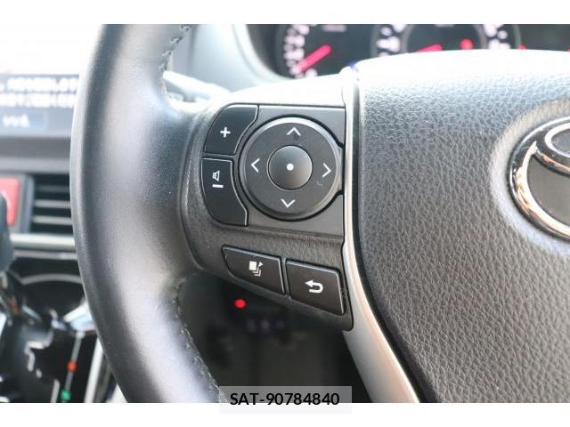 Toyota VOXY 2019-06 8730275-9