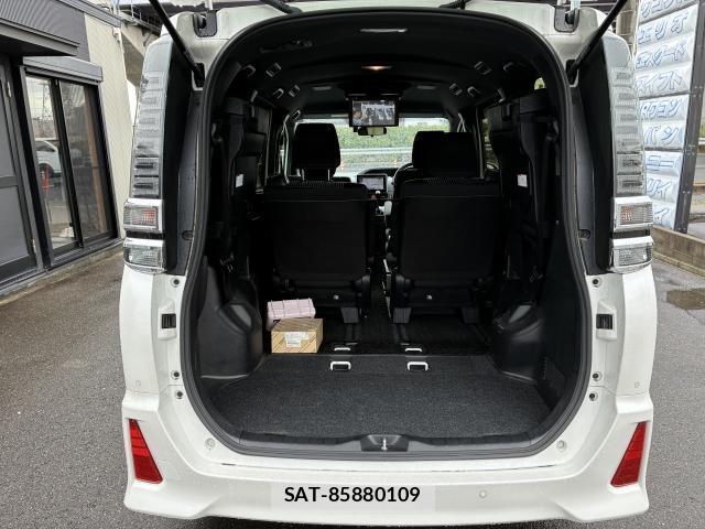 Toyota VOXY 2020-03 8730298-7