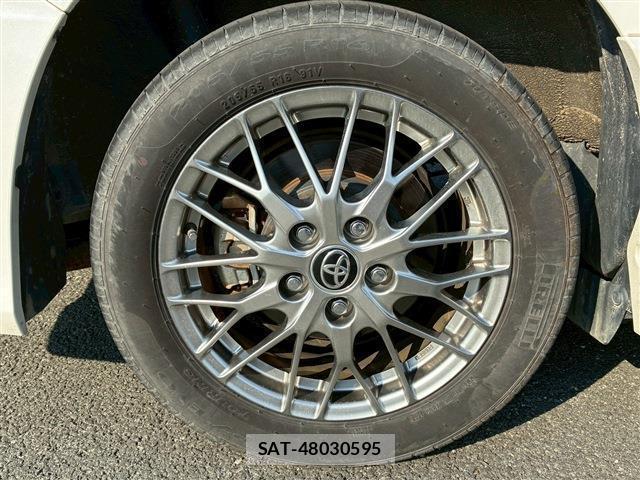 Toyota VOXY 2019-11 8730318-13