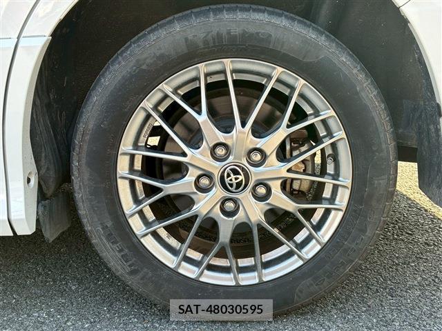 Toyota VOXY 2019-11 8730318-16