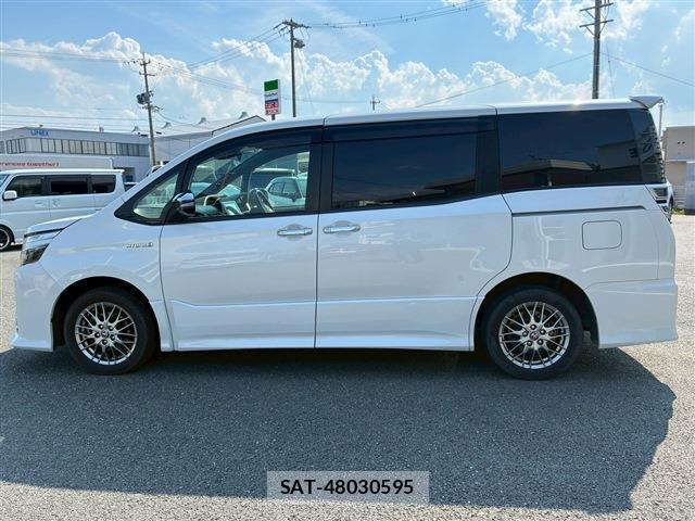 Toyota VOXY 2019-11 8730318-6