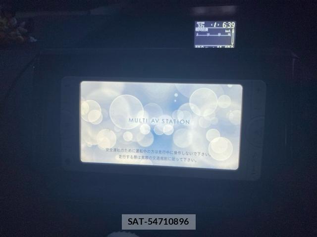 Toyota VOXY 2014-01 8730351-15