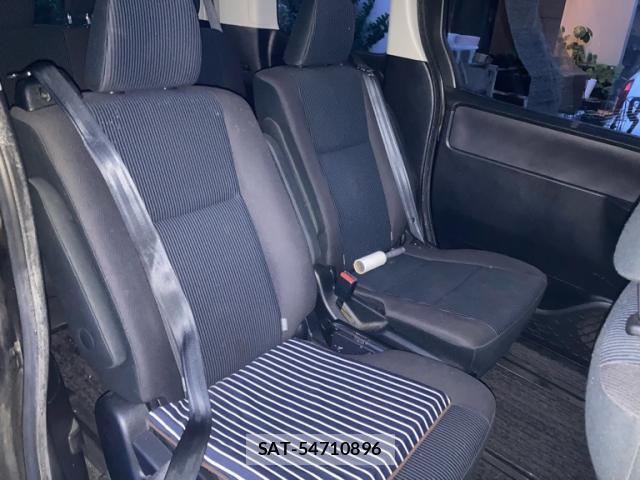 Toyota VOXY 2014-01 8730351-9