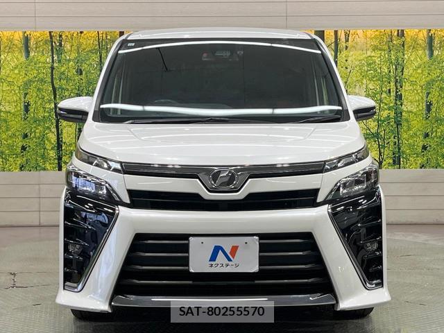 Toyota VOXY 2017-11 8730366-13