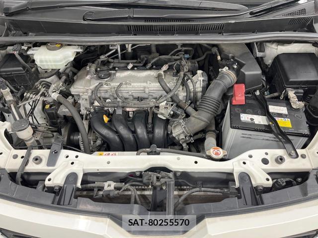 Toyota VOXY 2017-11 8730366-16