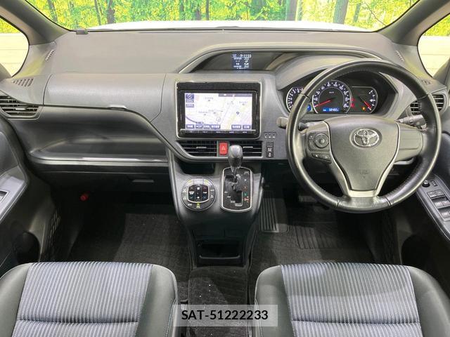 Toyota VOXY 2016-01 8730377-1