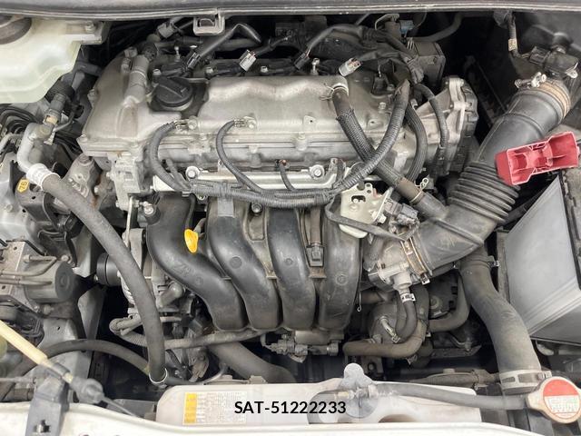 Toyota VOXY 2016-01 8730377-17