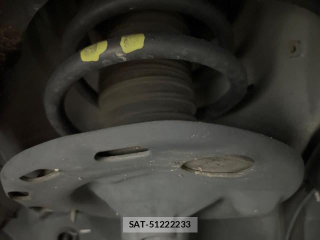 Toyota VOXY 2016-01 8730377-19