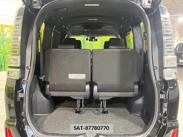 Toyota VOXY 2019-08 8730385-10