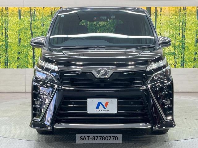 Toyota VOXY 2019-08 8730385-14