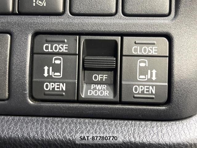 Toyota VOXY 2019-08 8730385-4