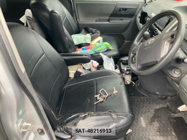 Toyota VOXY 2008-01 8730476-10
