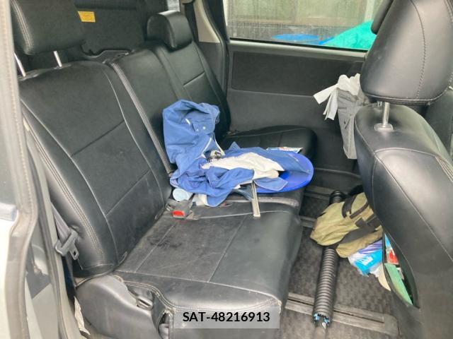 Toyota VOXY 2008-01 8730476-14