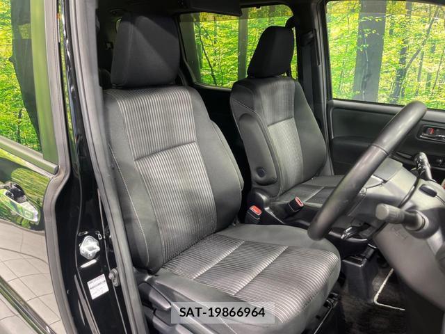 Toyota VOXY 2019-02 8730692-7